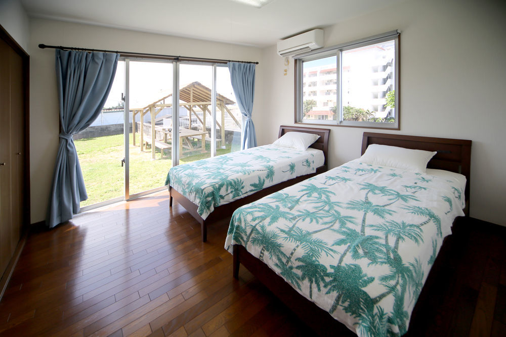 Guest House Diamond Yomitan Exterior photo