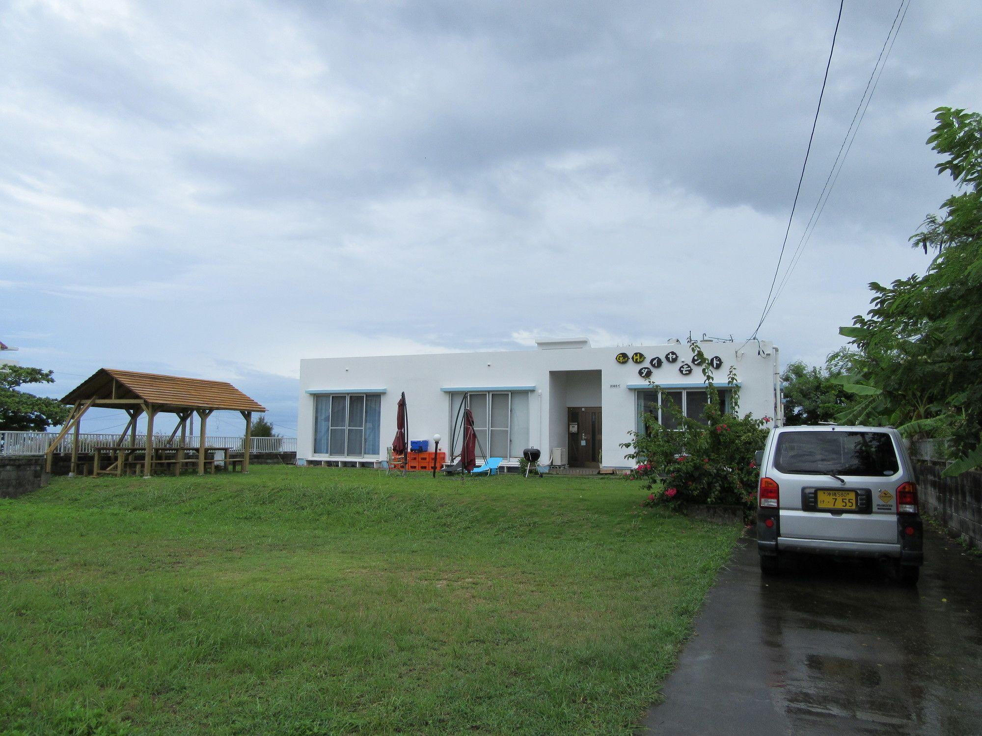 Guest House Diamond Yomitan Exterior photo