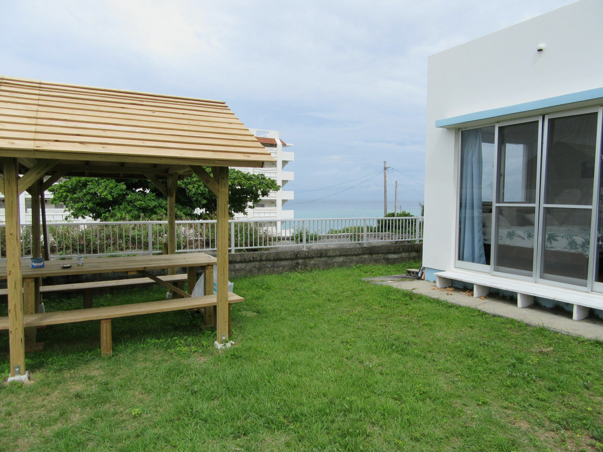 Guest House Diamond Yomitan Exterior photo